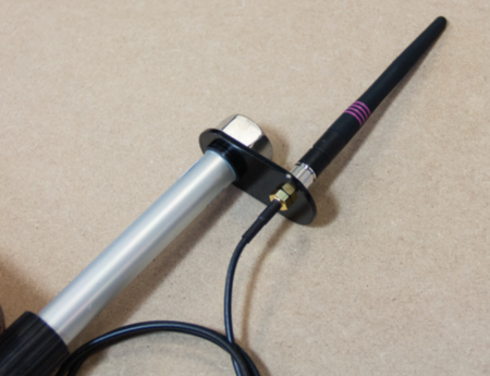 Antenna Offset Bracket fixed to Telescopic Pole_Web