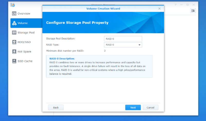 Synology Volume Creation Wizard showing RAID storage pool configuration settings.