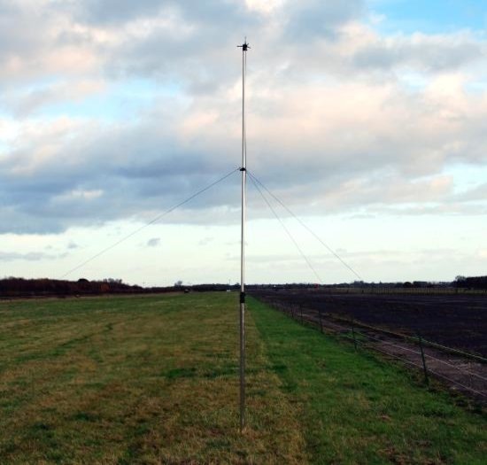 Photograph of a telescopic antenna mast